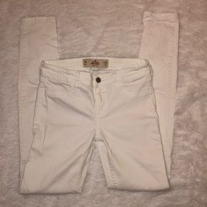 White Super Skinny High Rise Hollister jeans 0R